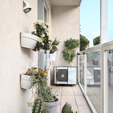 Central Private En-Suite With Balcony In Shared Residence Pieta Экстерьер фото