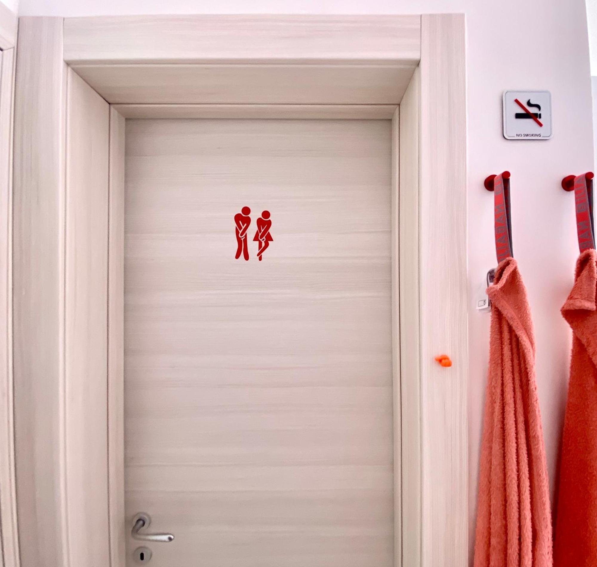 Central Private En-Suite With Balcony In Shared Residence Pieta Экстерьер фото
